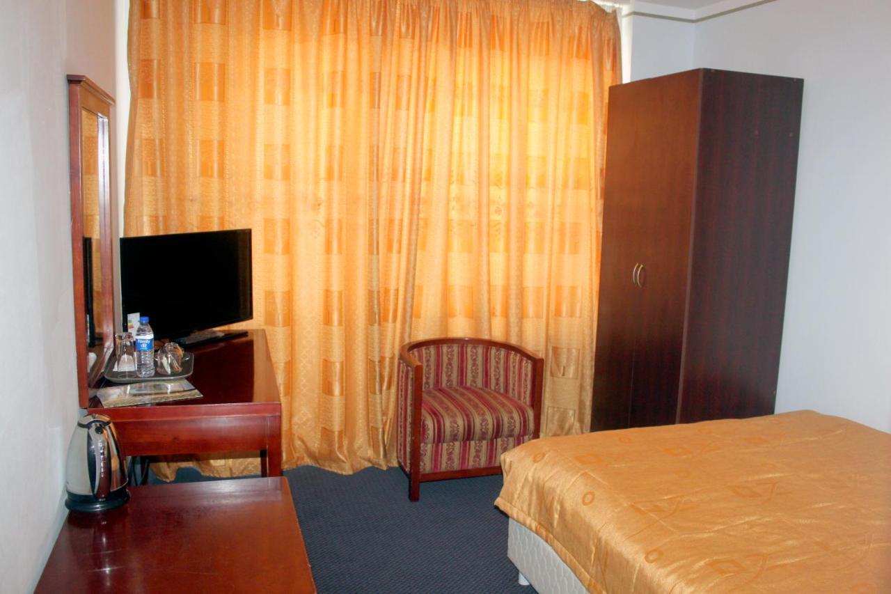 Hotel Grand Buchara Buitenkant foto