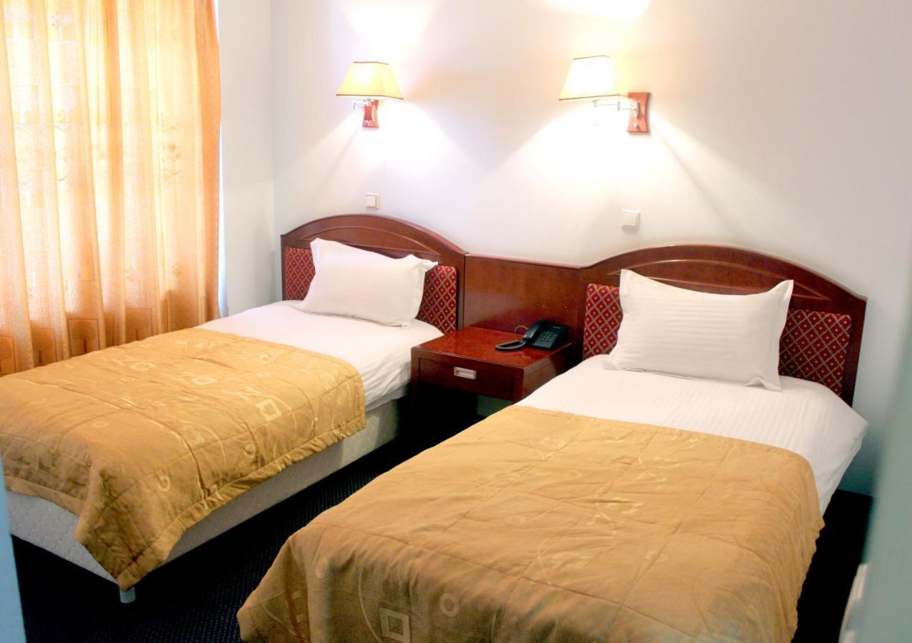 Hotel Grand Buchara Buitenkant foto