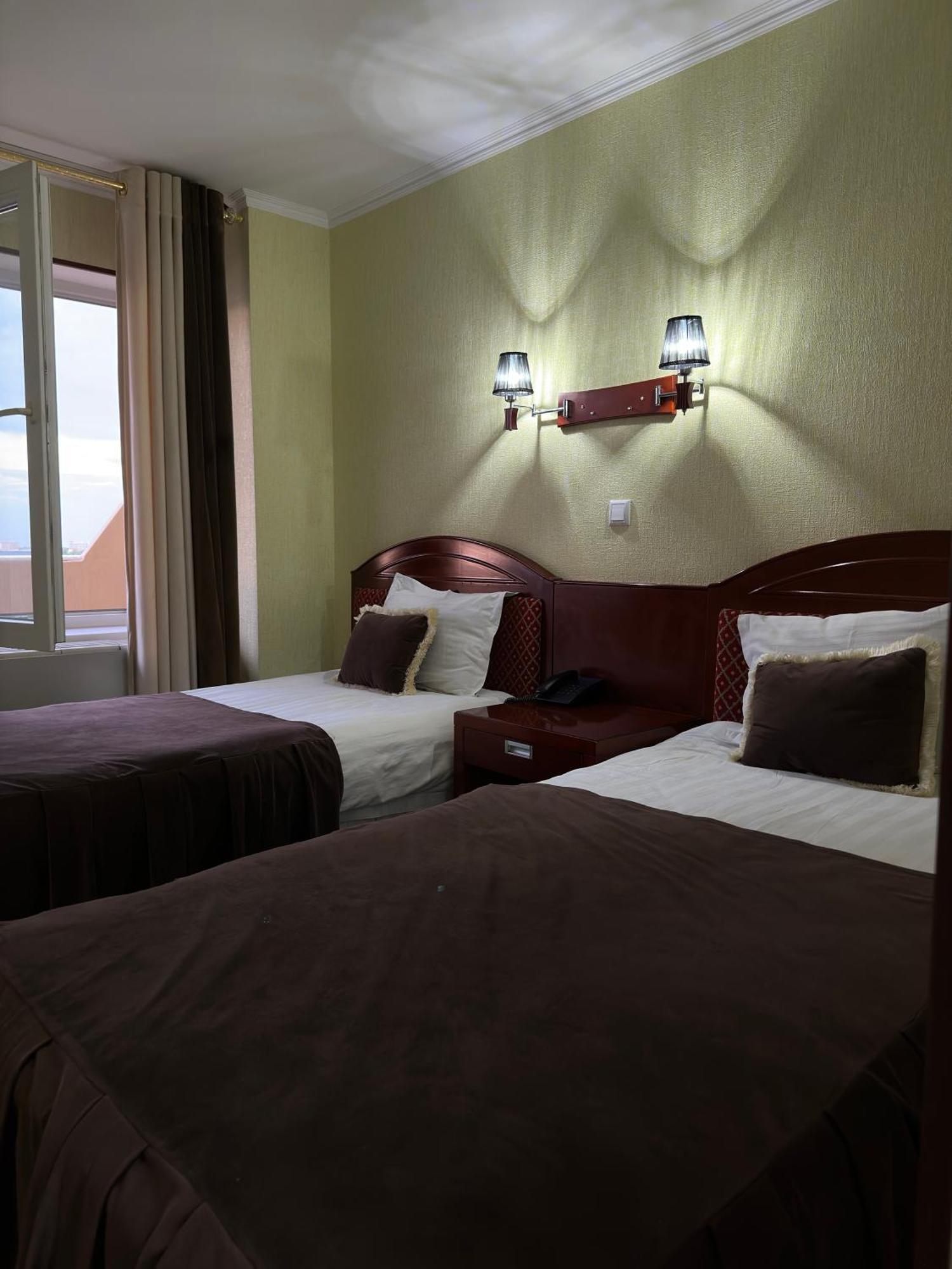 Hotel Grand Buchara Buitenkant foto