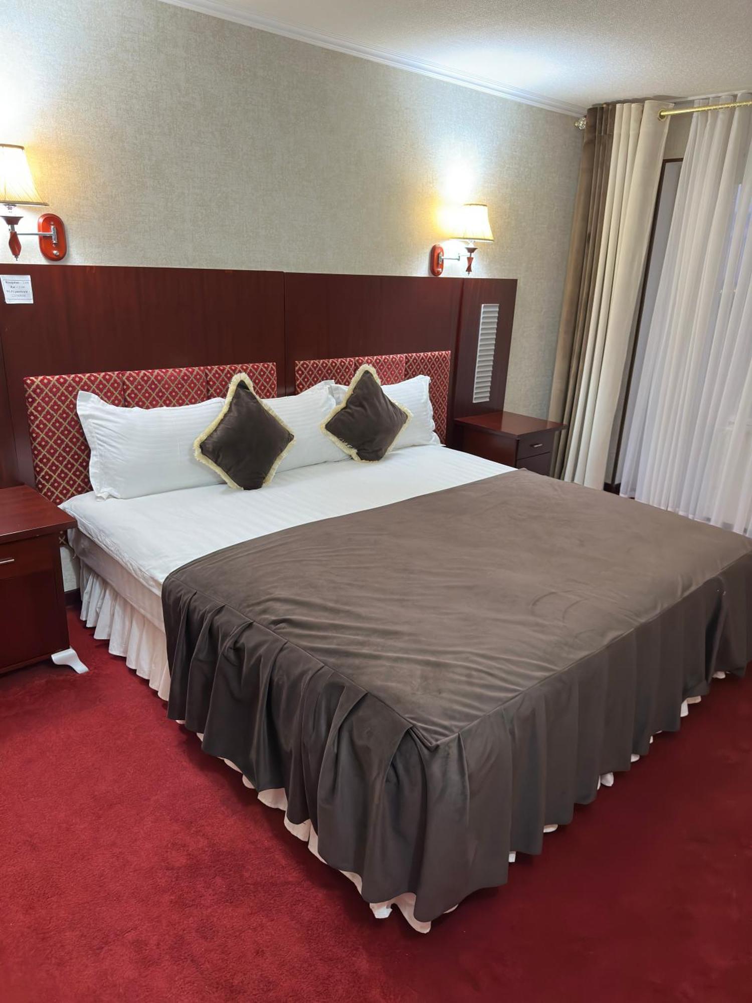 Hotel Grand Buchara Buitenkant foto