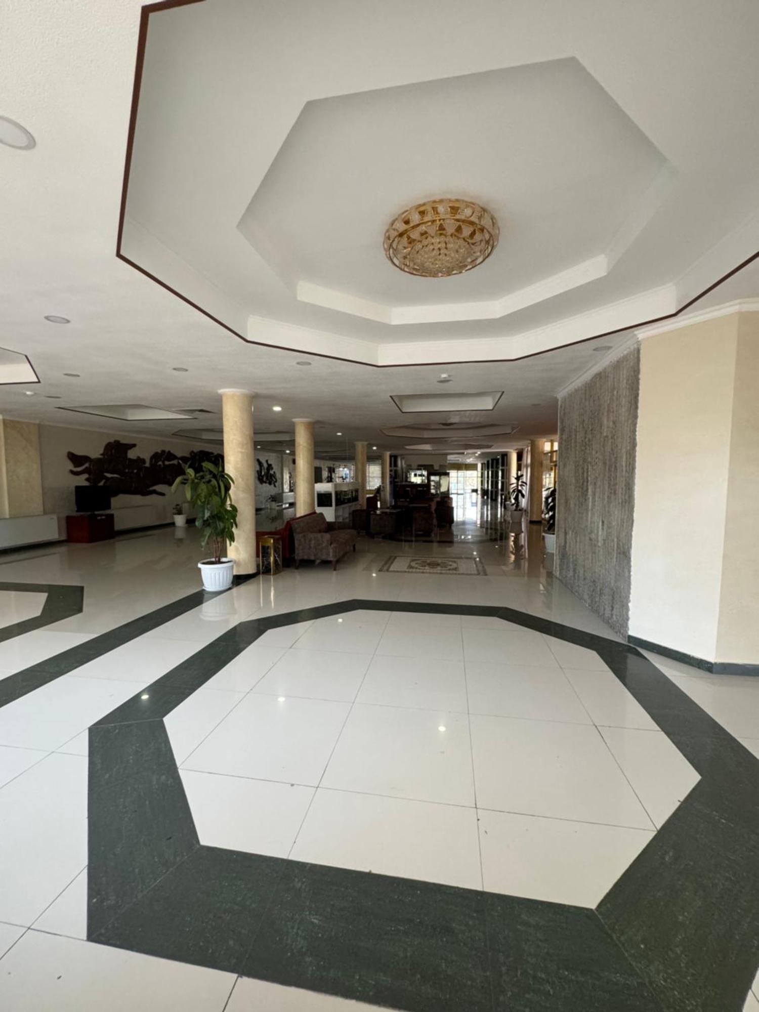 Hotel Grand Buchara Buitenkant foto