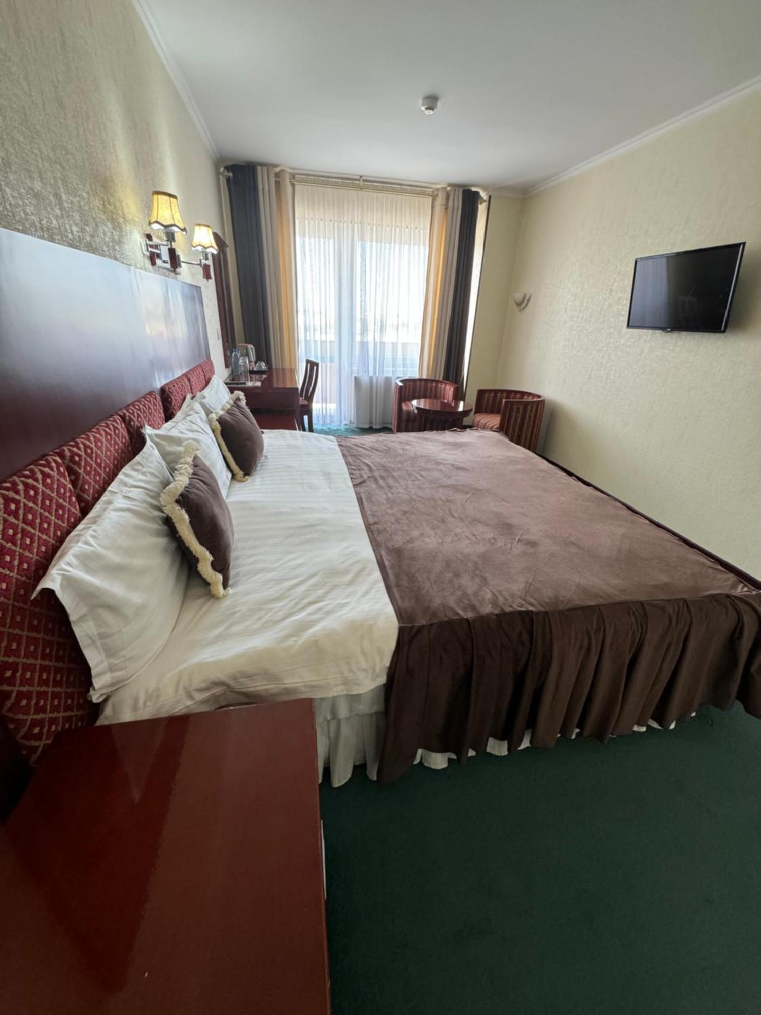Hotel Grand Buchara Buitenkant foto