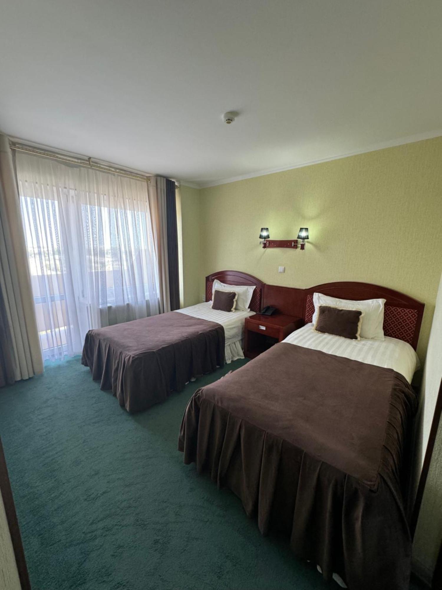 Hotel Grand Buchara Buitenkant foto