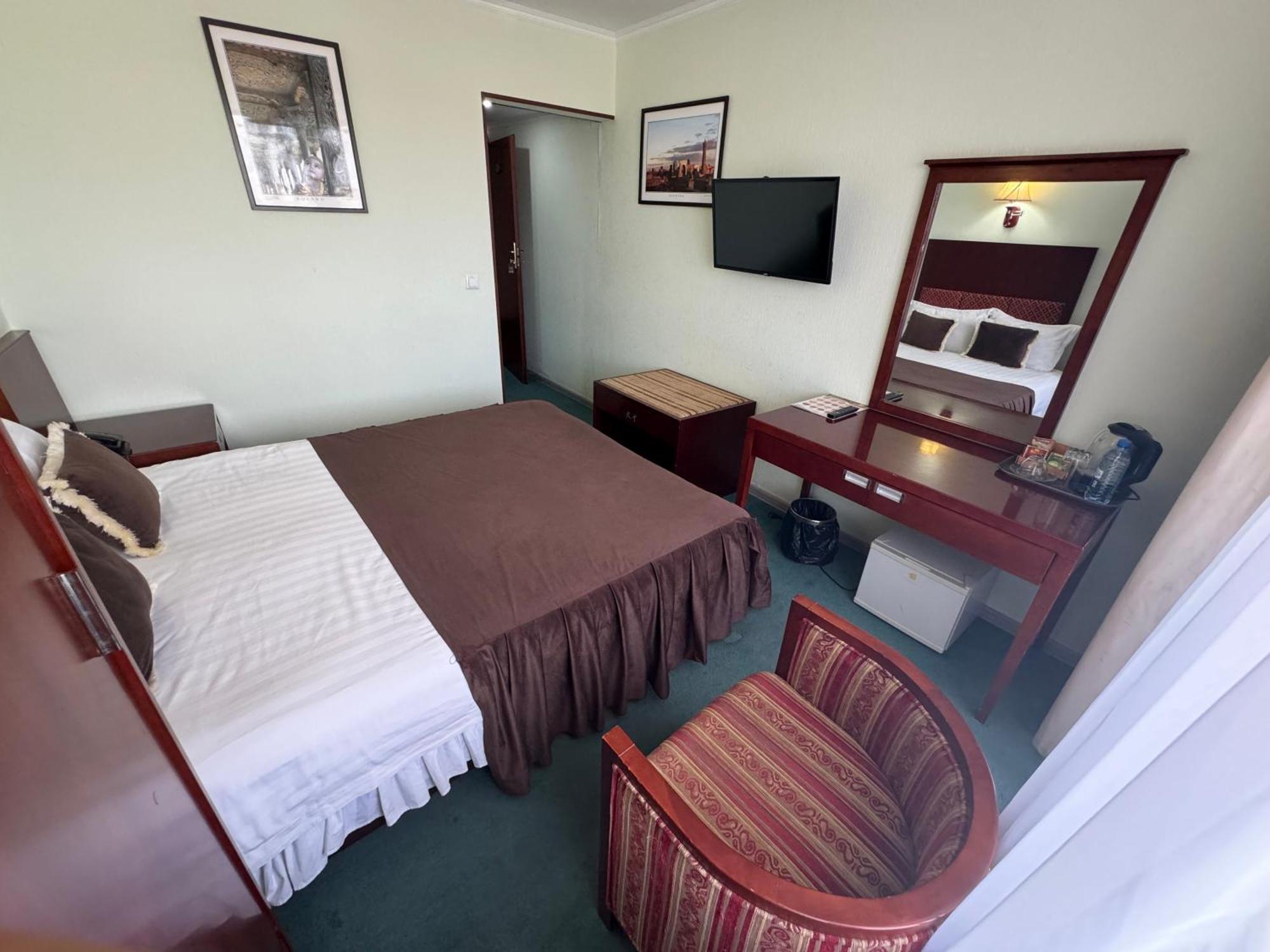 Hotel Grand Buchara Buitenkant foto